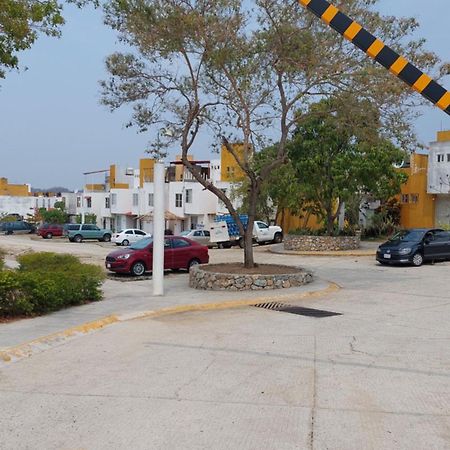 Relajacion Cercas Del Aeropuerto Villa Santa María Huatulco Exterior foto